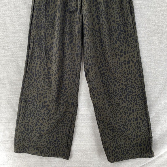 NWT Mi Ami Jumpsuit XXS Wide Leg‎ Black Army Green Cheetah High Neck Paper Bag - Picture 4 of 16
